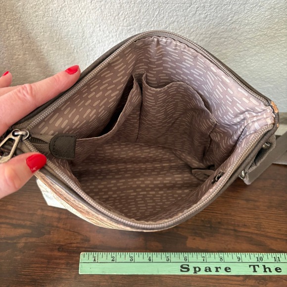 Sakroots Boho Crossbody Bag Synthetic-Coated Tapestry Canvas Elephant Print - Picture 8 of 8